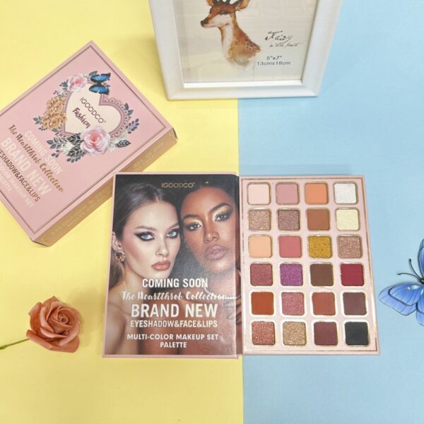 Makeup Book - Image 4