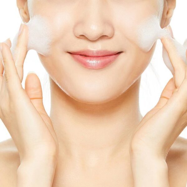 COSRX Low Ph Good Morning Gel Cleanser - Image 2